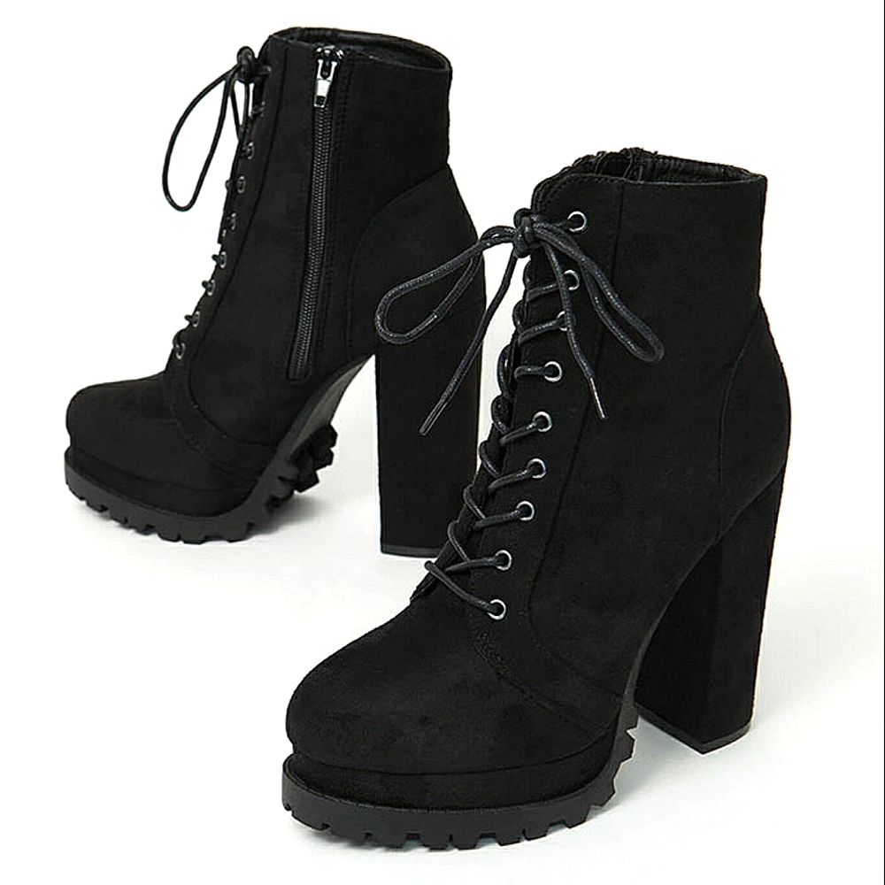 Viviana Platforms Black Booties